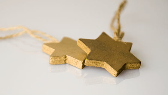 «Christmas stars decoration», por Markus Spiske (CC BY).